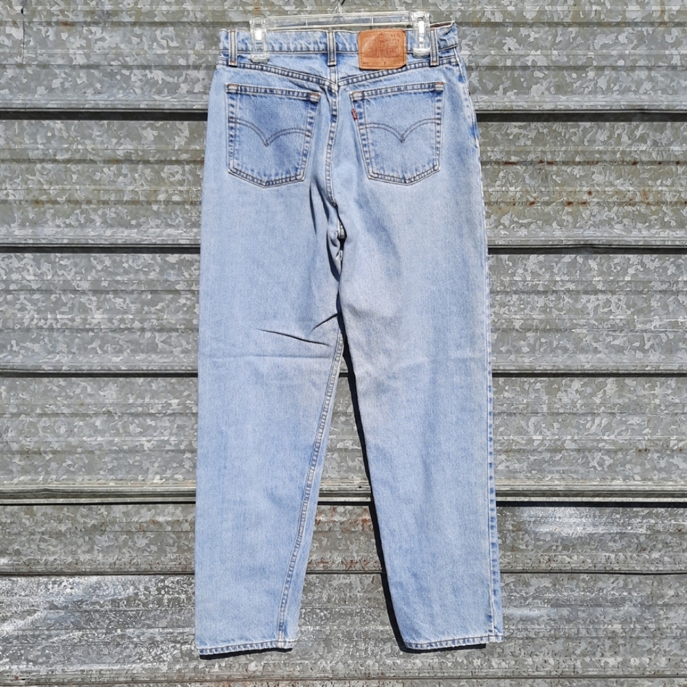 VINTAGE 561 Lightwash Levi Strauss Jeans - Picture 3 of 16
